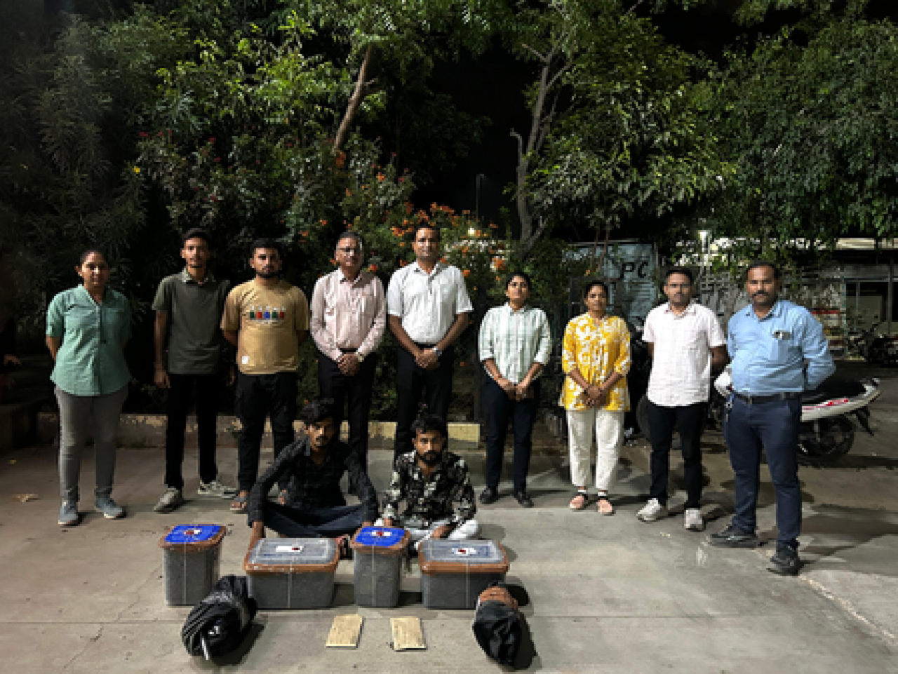 ગુજરાતના ગાંધીનગરમાં એએનટીએફની મોટી કાર્યવાહી, 12 કિલો ગાંજાના સાથે 2 તસ્કરો ઝડપાયા