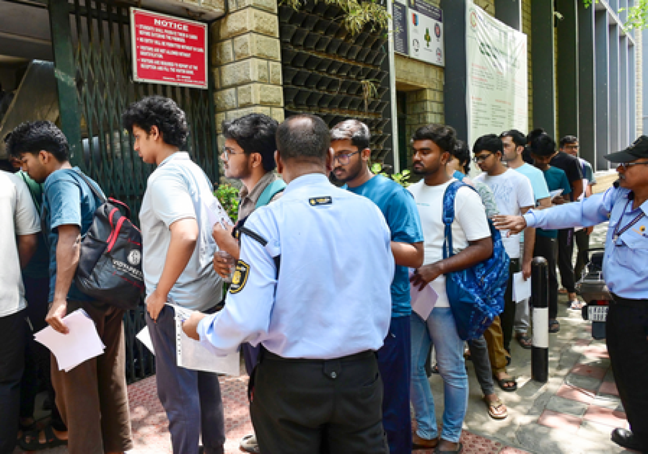 બિહારની ઇકોનૉમિક ઓફેન્સ યુનિટની કડક નજર, NEET-UG 2026ની પરીક્ષા માટે સુરક્ષા વધારવામાં આવી