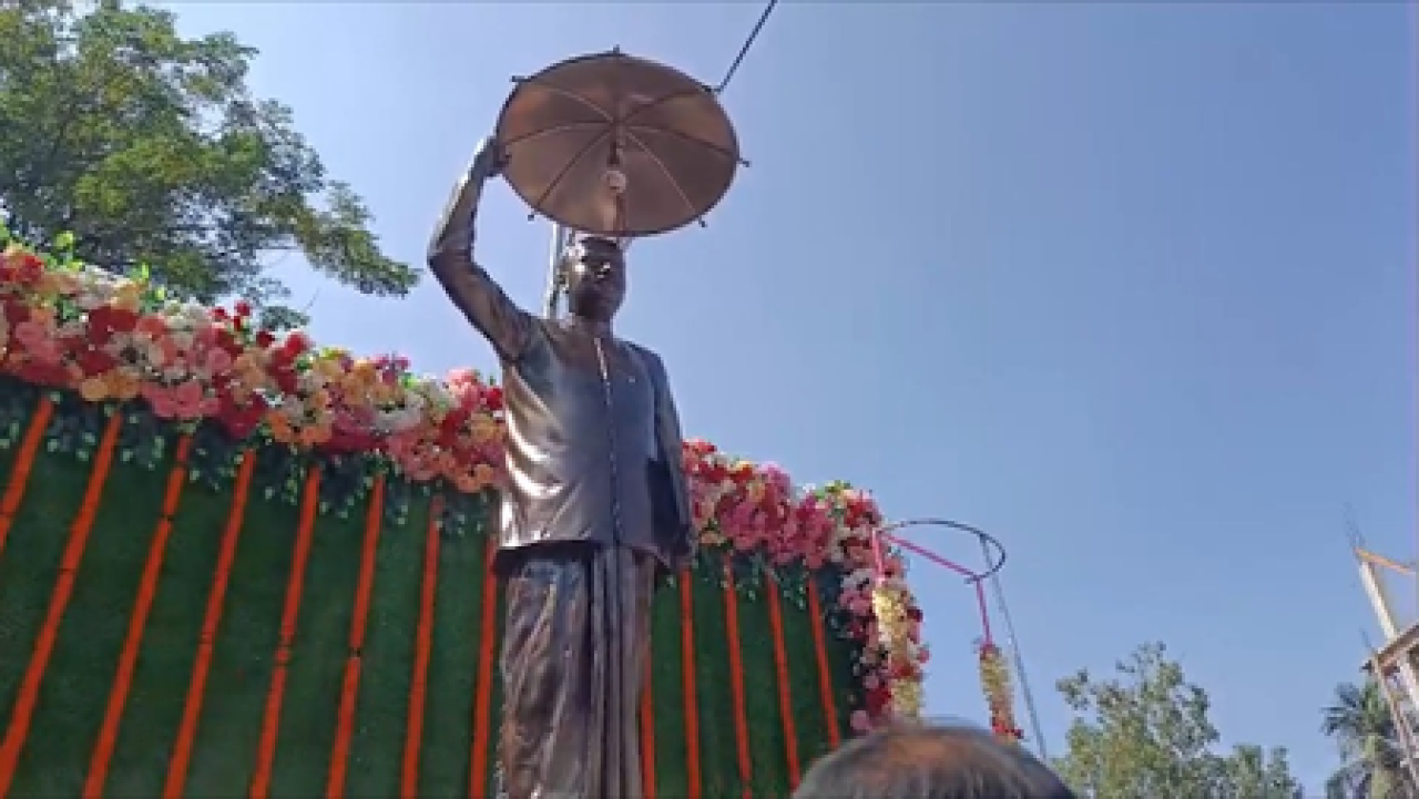 બાલુરઘાટમાં ડૉ. શ્યામા પ્રસાદ મુખર્જીનું પ્રતિમાનું ઉદ્ઘાટન, ‘અमर રહે’ના નારા સાથે ઉજવણી